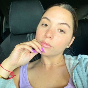 Meet your Posher, Loraine